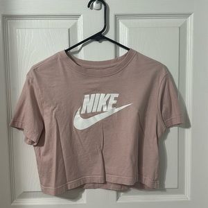 Nike cropped tee